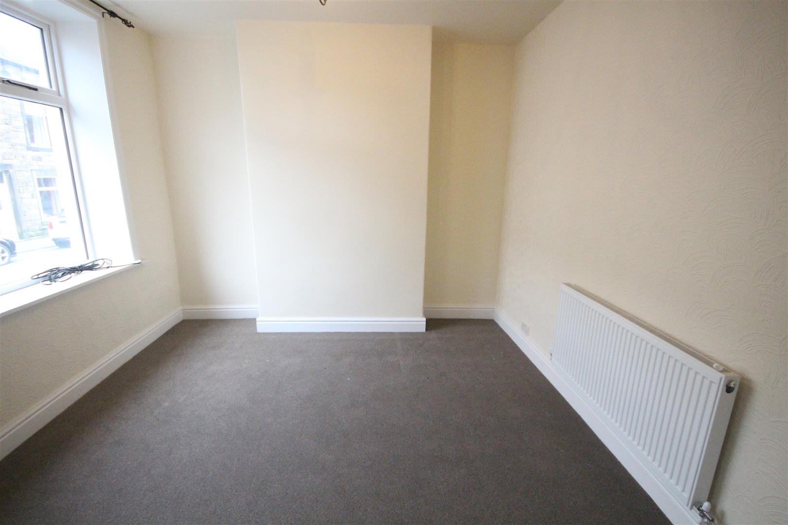 3 bedroom mid terrace house To Let in Barnoldswick - 2016-03-15 10.12.25.jpg
